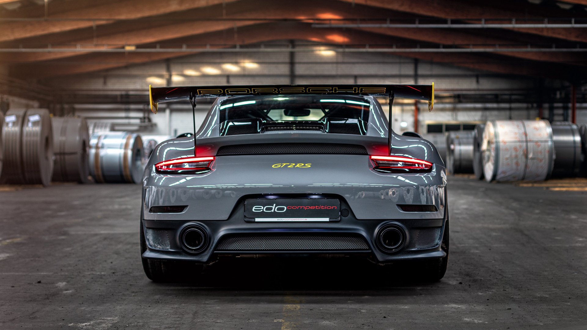 出发反应时间与蝶泳前段优势相关性高,蝶泳出发动作